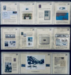 Panneau d'exposition 2 fait par Madeleine HENRY de l'Association Philatélique de Nevers. © Studio E.R.E.